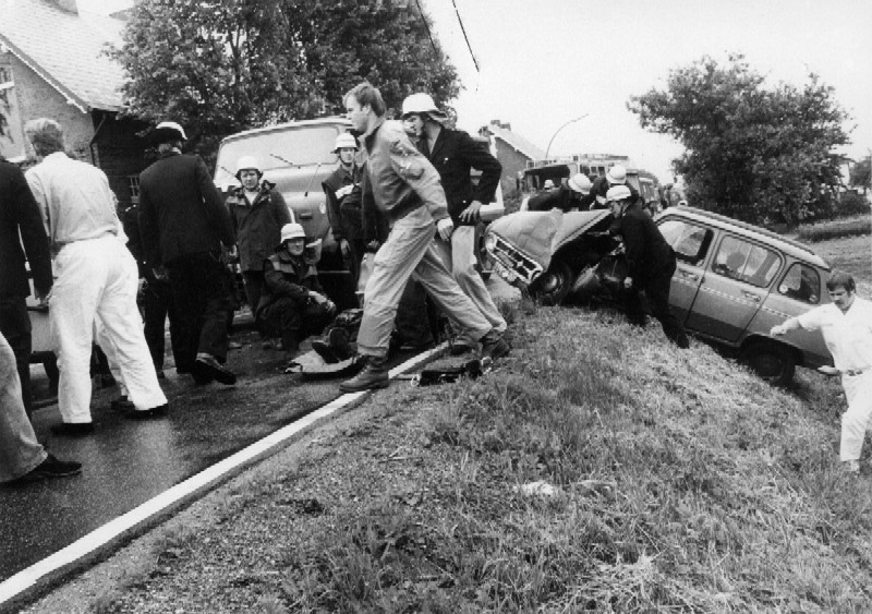 1980 Schwerer Verkehrsunfall auf dem Curslacker Deich.